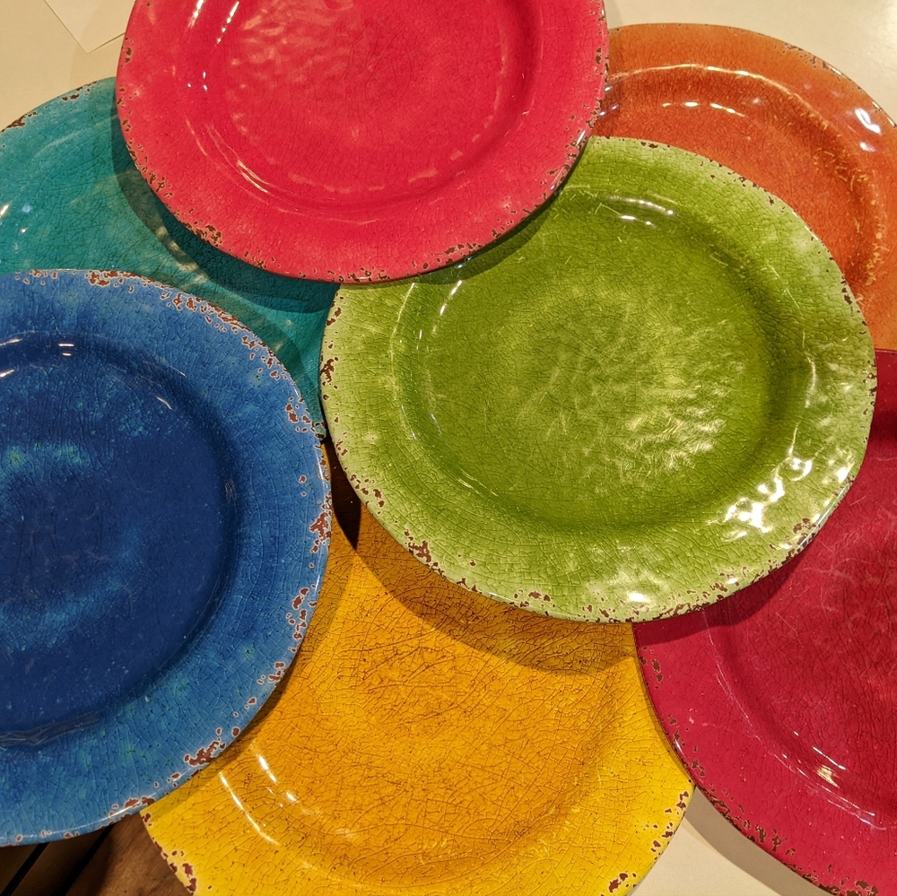 Crackle Melanie Dinnerware
